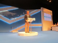 González Pons pide "un gran esfuerzo" a las autonomías porque de ellas depende "la última sesión del crédito"