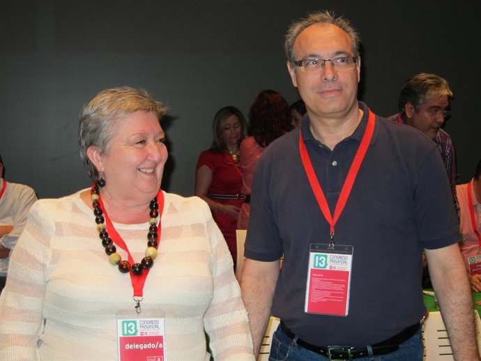 Maribel Flores y Durán en el congreso del PSOE