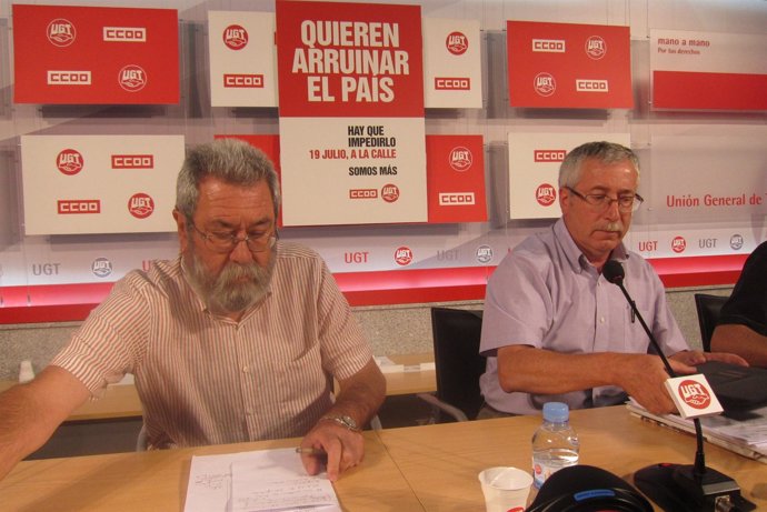 Méndez y Toxo anuncian movilizaciones contra las medidas del Gobierno