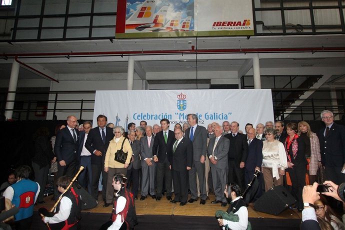 Feijóo Con La Colectividad Gallega, En El Centro Galicia De Buenos Aires 