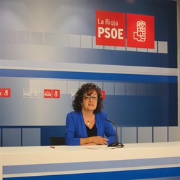 La Diputada Regional Del PSOE, Ana Santos