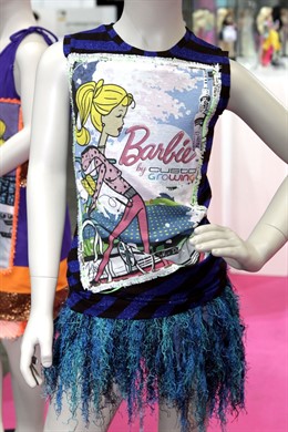 Diseño de Barbie para Custo Growing