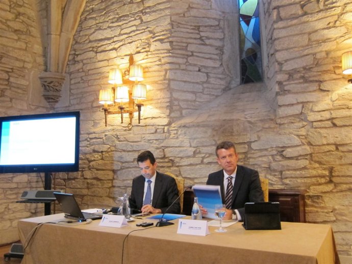 Domenech y Beltrán, de BBVA, durante la rueda de prensa