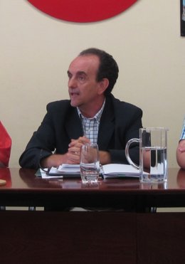 El Consejero De Turismo Y Comercio, Rafael Rodríguez, Hoy En Rueda De Prensa.