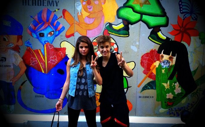 Selena Gomez y Justin Bieber en Japón 