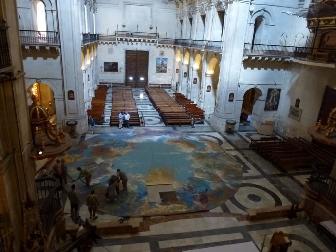 Instalación de las tramoyas del Misterio de Elche