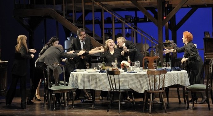 Una Escena De La Obra De Teatro 'Agost'