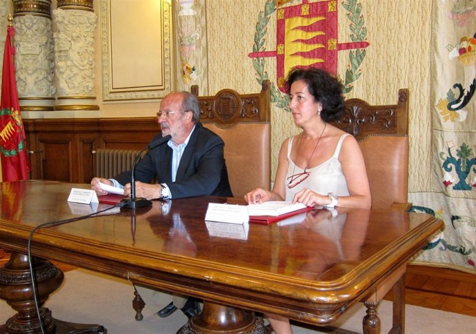 León De La Riva Y Mercedes Cantalapiedra.