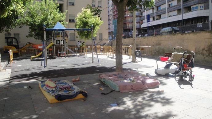 Pertenencias de las familias acampadas en Lleida