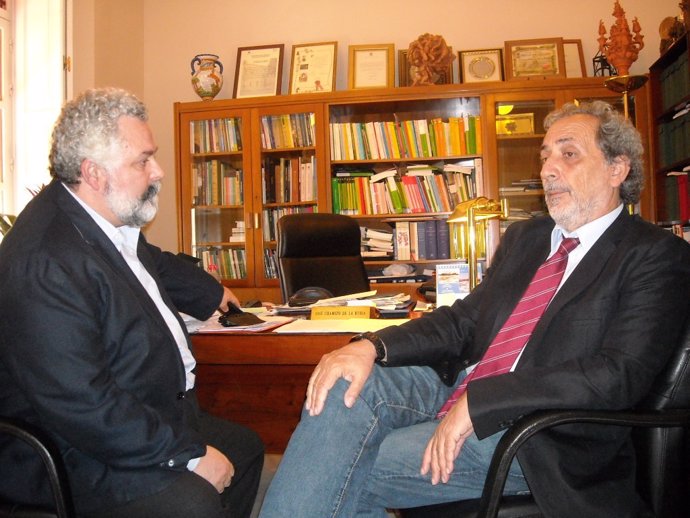 José Chamizo con el fiscal superior del TSJA, Jesús García Calderón