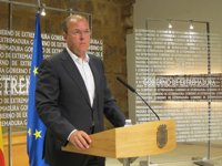 Monago considera que "hay razones en derecho" para que la 'ecotasa' no se repercuta en los consumidores extremeños