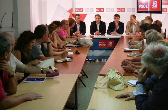 Reunión del PSOE con alcaldes y ediles en Segovia