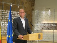 Monago apuesta por que la cultura tenga un "tratamiento preferente" en la situación de crisis 