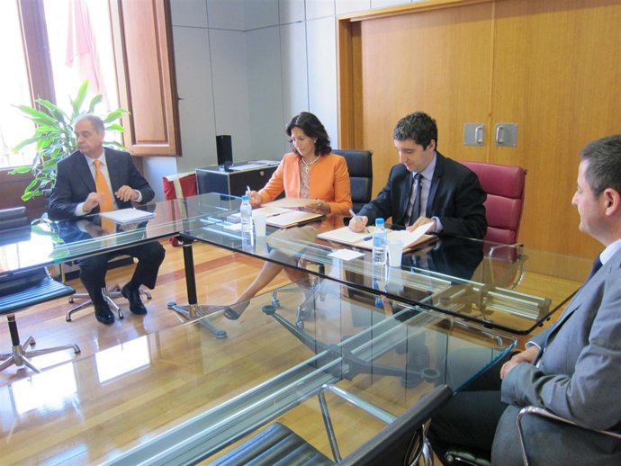 La secretaria de Estado y Pedro Alberto Curz