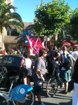 Protesta ante la sede del PP de Cantabria