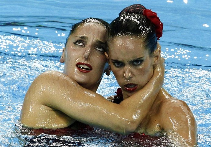 Andrea Fuentes Y Ona Carbonel. Natación Sincronizada