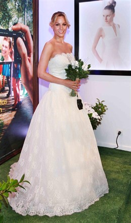 La cantante Edurne vestida de novia