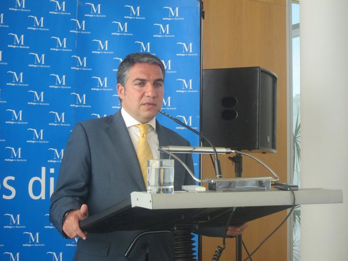 Elías Bendodo, en rueda de prensa