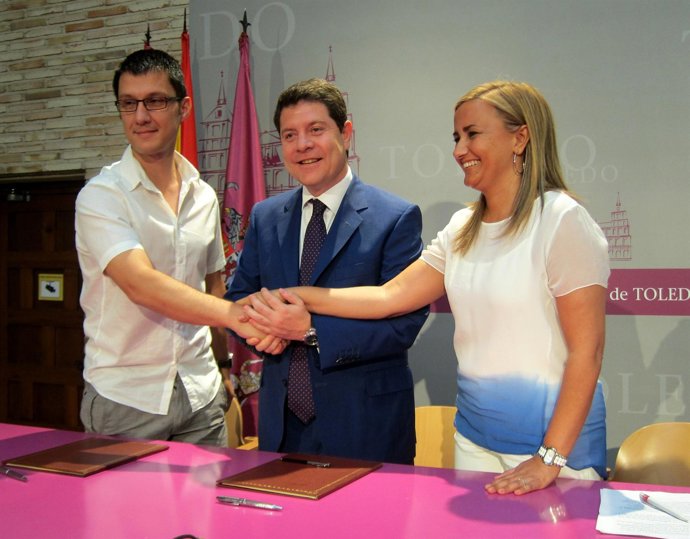 Page , firma convenio FEMPS