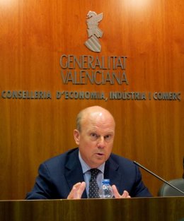 El Conseller De Economía, Máximo Buch, En Rueda De Prensa.