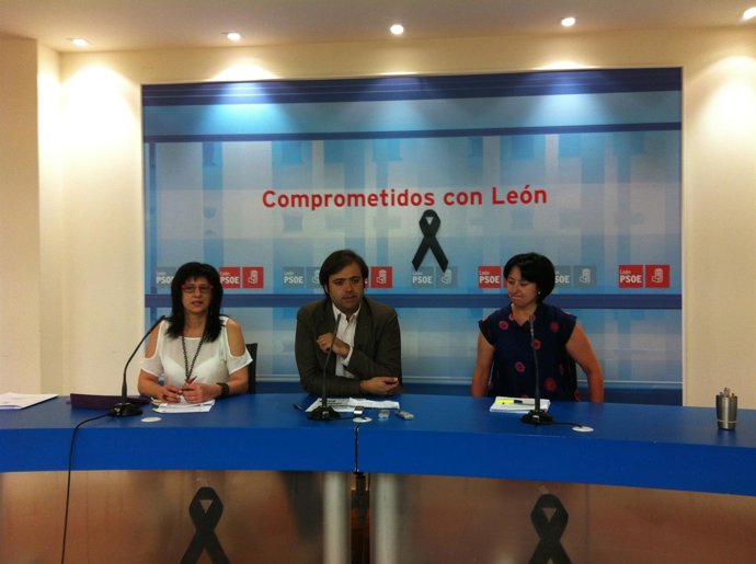 Teresa Gutiérrez, Tino Rodríguez y Ángela Marqués