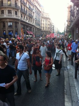 Manifestación en Barcelona contra la subida del IVA y recortes del Gobierno