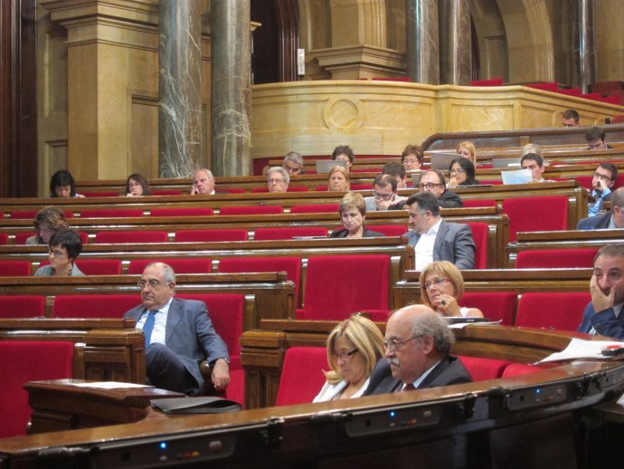 Pleno En El Parlament
