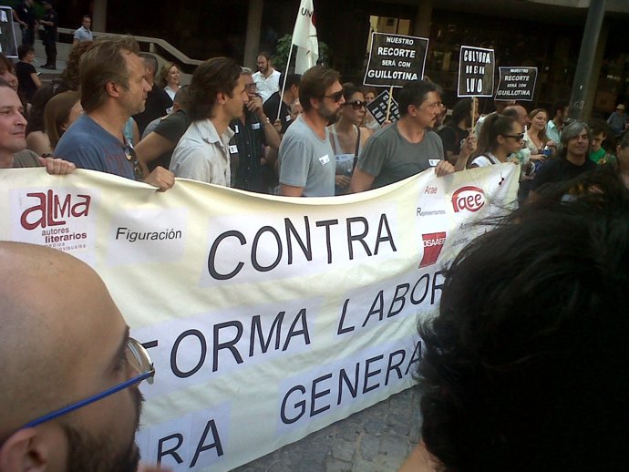 Manifestación contra el IVA cultural en Madrid