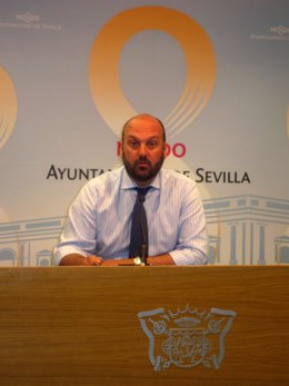 El portavoz de gobierno de Sevilla, Francisco Pérez