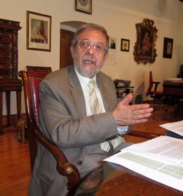 El rector de la Universidad de Valladolid, Marcos Sacristán.