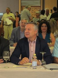 Blanco desliza que tanto militantes como ciudadanos podrán escuchar sus posiciones antes de las primarias del PSdeG