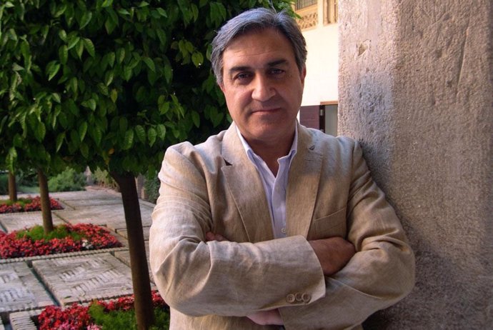 El escritor José Luis Corral.