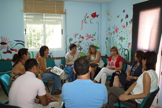 Violante Tomás, Severa González y Alicia Jiménez con Gertrudis Cánovas