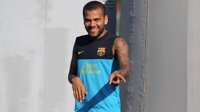 Fútbol.- Dani Alves: "Me molestó evidentemente que el club no saliera a defenderme de los rumores"