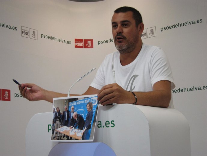 El secretario de Organización del PSOE de Huelva,  Jesús Ferrera. 