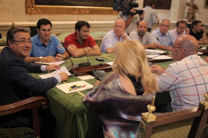 Zoido con el comité de empresa.