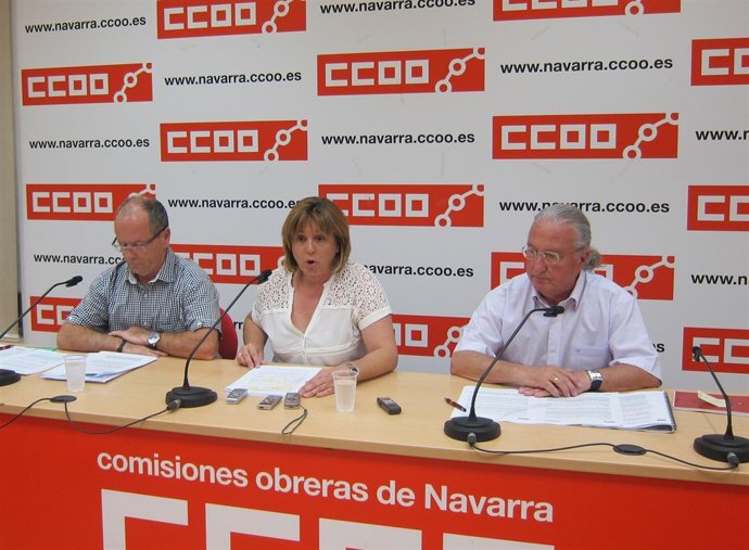 Manuel Vázquez, Pilar Arriaga y Jesús María Aranguren, de CCOO.