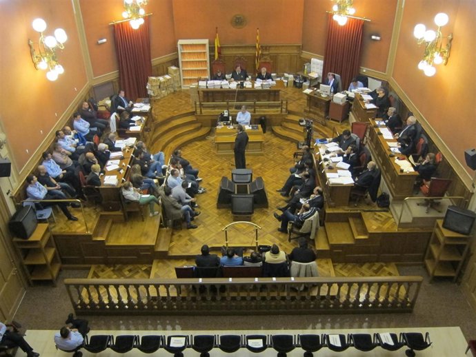 Sala De Vistas De La Audiencia De Barcelona Durante La Declaración De Un Testigo