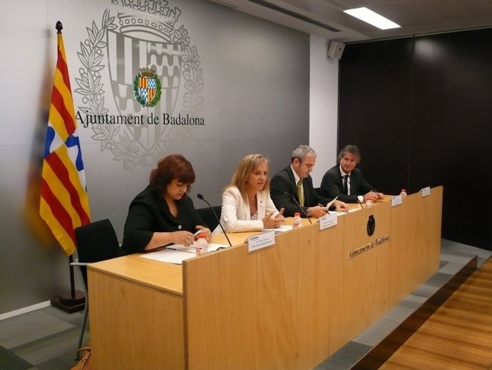 Convenio Gente 3.0 entre La Caixa y Ayuntamiento Badalona