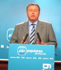 El PP califica de "aves carroñeras" a quienes intentan sacar réditos políticos de la actual crisis