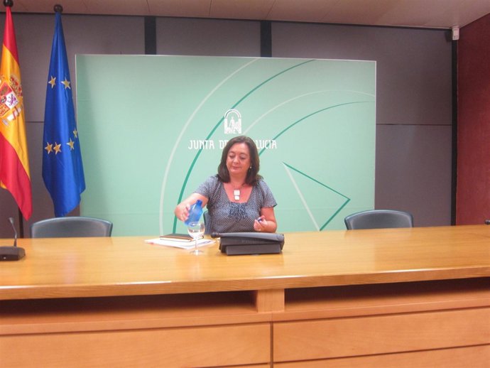 Rueda de prensa de la consejera de Educación en Sevilla