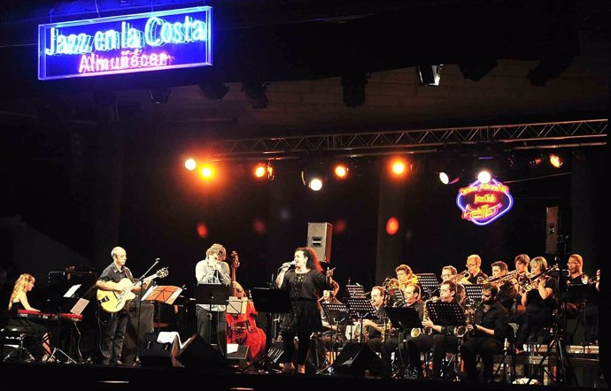 NP Y Fotos Jazz En La Costa Clausura Con La Granada Big Band
