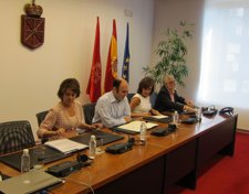 La presidenta Yolanda Barcina, en el Parlamento.