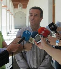 IULV-CA ve "complicado" que Zoido se sume a un acuerdo sobre el Presupuesto