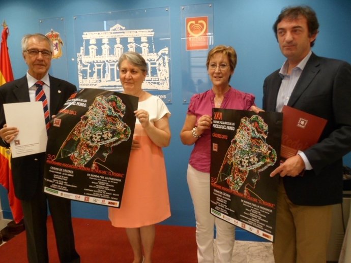 Pueblos del Mundo, Cáceres