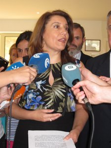 La delegada del Gobierno en Andalucía, Carmen Crespo, ante los medios. 