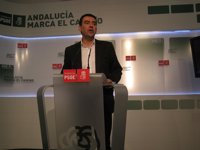 Jiménez (PSOE-A) destaca la "brecha" abierta por Griñán a favor del diálogo al reunirse con Zoido
