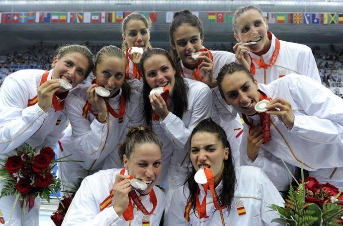 El equipo español de natación sincronizada gana la medalla de plata