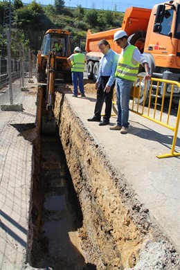 Visita del concejal de Medio Ambiente a las obras del barrio La Turbera