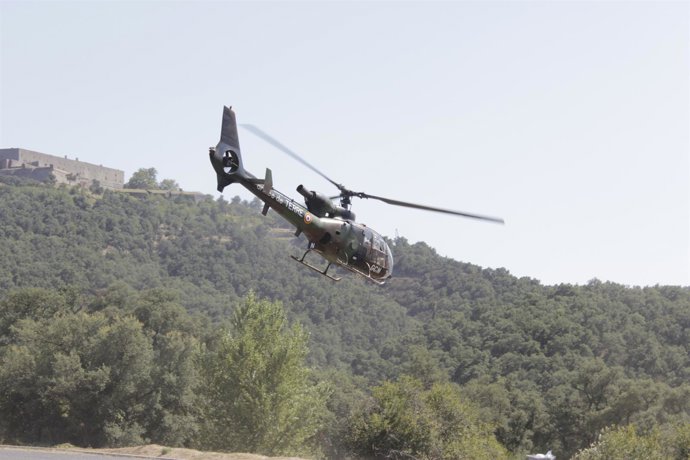 Helicóptero Francés En Le Perthus, En El Incendio Del Empordà